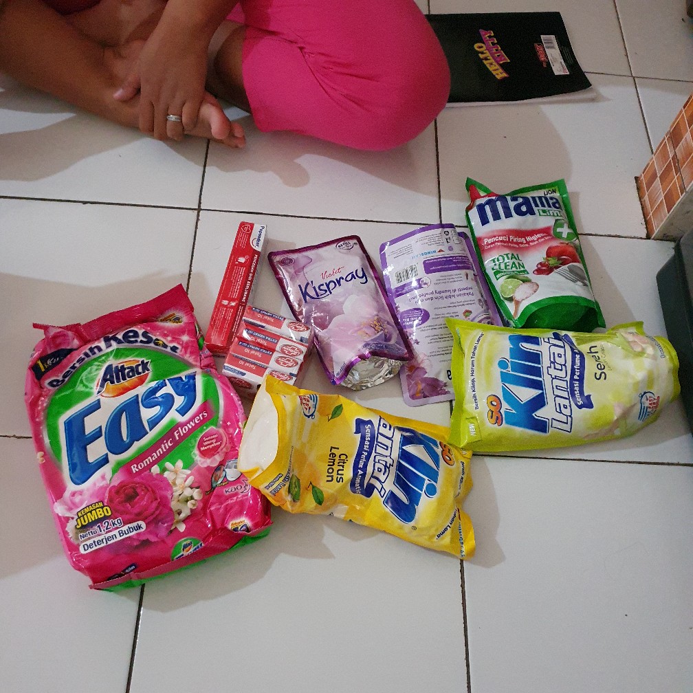 So Klin Rapika Pelicin Dan Pelembut Pakaian 400ml