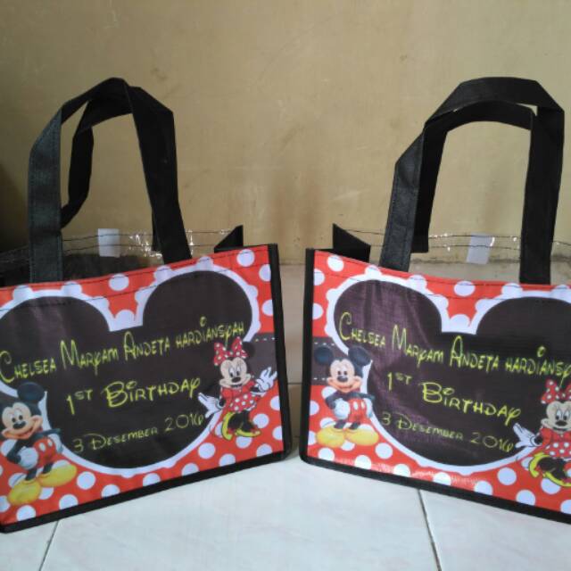 

Tas ultah model kotak kombinasi mika mickey mouse