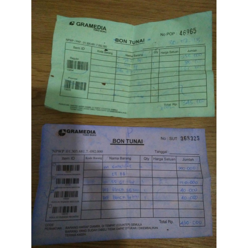

Dua Pulpen Parker Plus Tiga Refill Ori