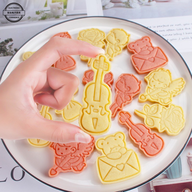 set 8pcs valentine Plastic cookie cutter  / cetakan kue kering wedding / angel