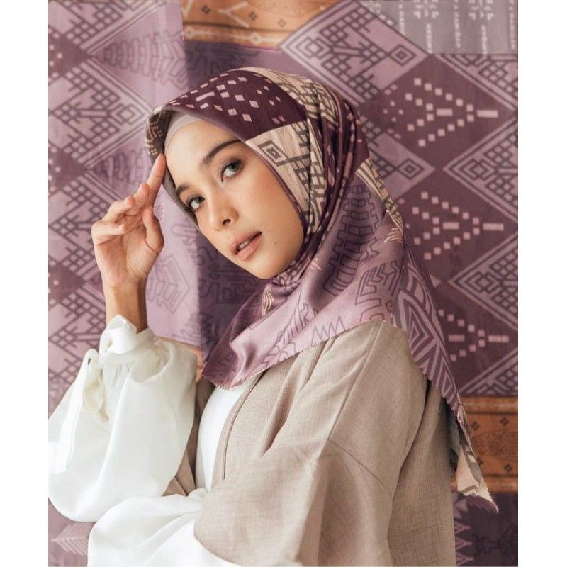 VOAL | Kerudung Segi Empat Hijab Voal Print Motif Etic Ungu Ukuran Standar Jilbab