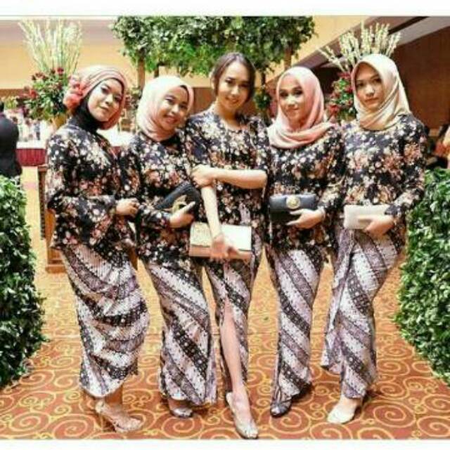 RNB KEMBANG DESA PANJANG KATUN JEPANG FLORAL FLOWER SERAGAM STELAN BRIDESMAIDS INSTAN BATIK