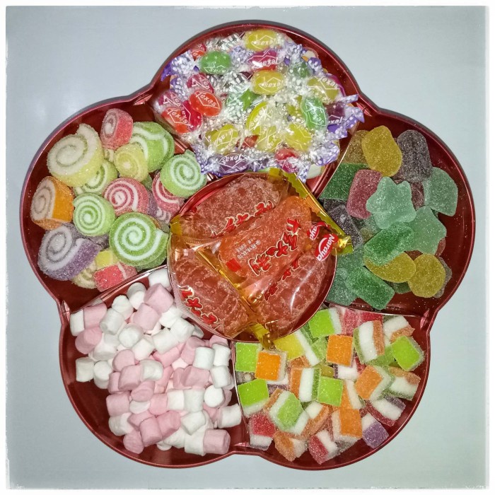 

Coklat Lebaran - Paket Coklat Toples Bunga / Parcel Lebaran / Paket Jvj Jelly