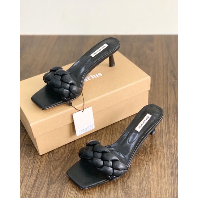 

ST31100 SANDALS/WARNA & SIZE ISI DI NOTE