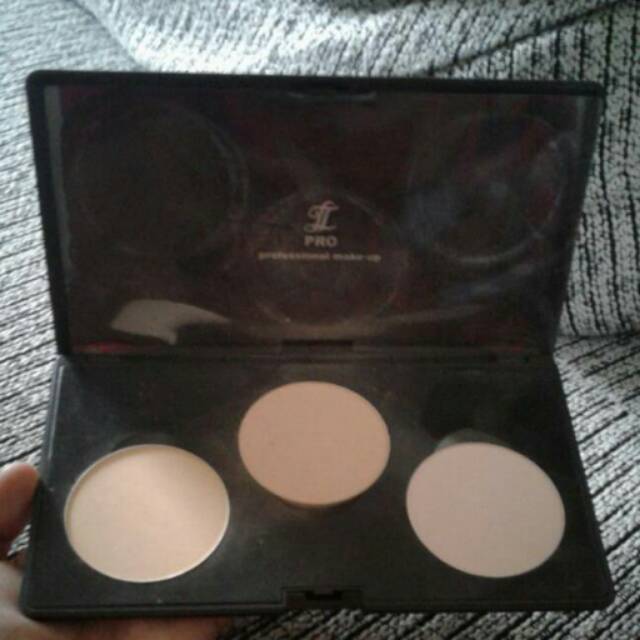 Lt Pro bedak+foundation