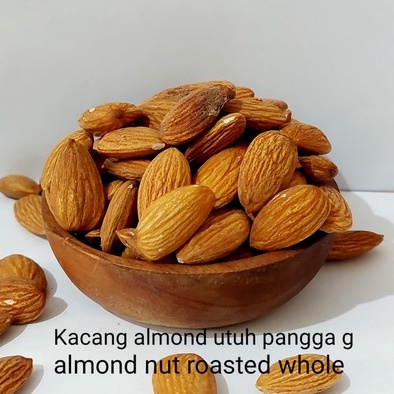 

Kacang almond utuh panggang / Almond whole roasted