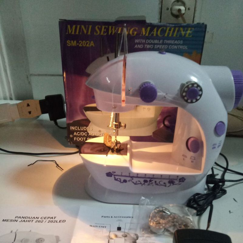 mesin jahit mini praktis