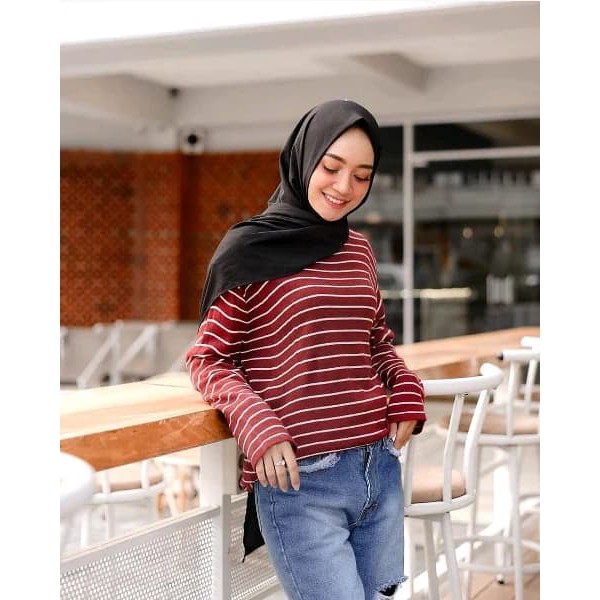 Baju Atasan Wanita Terbaru Rajut Halus Cleo Stripe HARU Strip