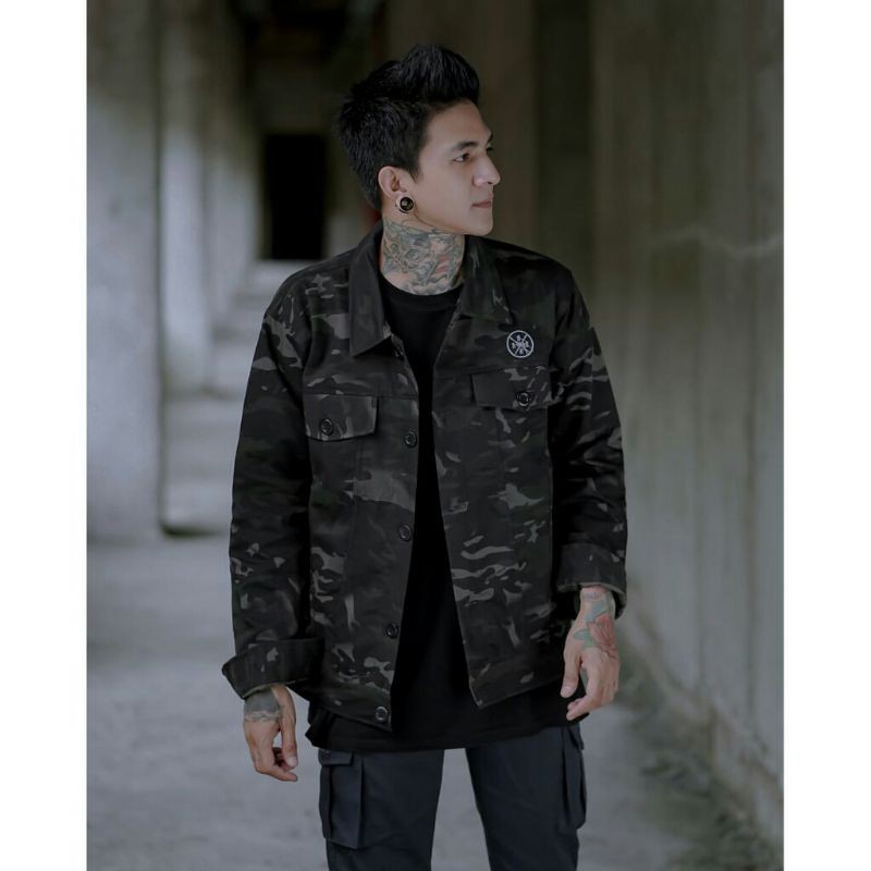 Jaket Camo Loreng Army BGSR #JaketCamo#Jaket#JaketPriaJaketMurah#aketTerbaik#JaketBandung