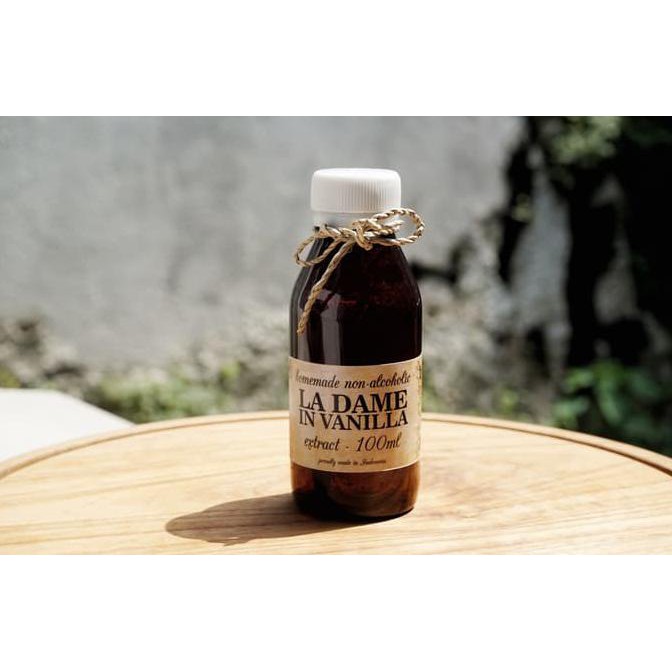 

Toko-Bahan-Kue- Halal Mui La Dame In Vanilla Extract 100Ml Ekstrak Vanilla Non-Alkohol -Terlengkap-