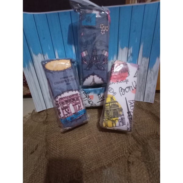 

Tempat pencil jumbo Paris sleting