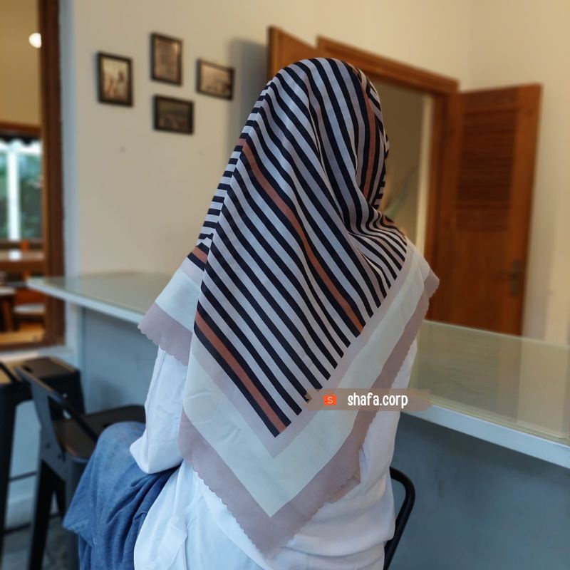 HIJAB VOAL SEGI EMPAT STRIPES SERIES