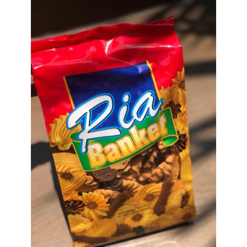 Biskuit Ria Banket