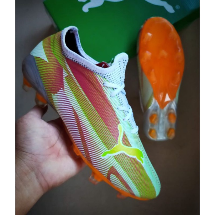 Sepatu Bola Puma ultra