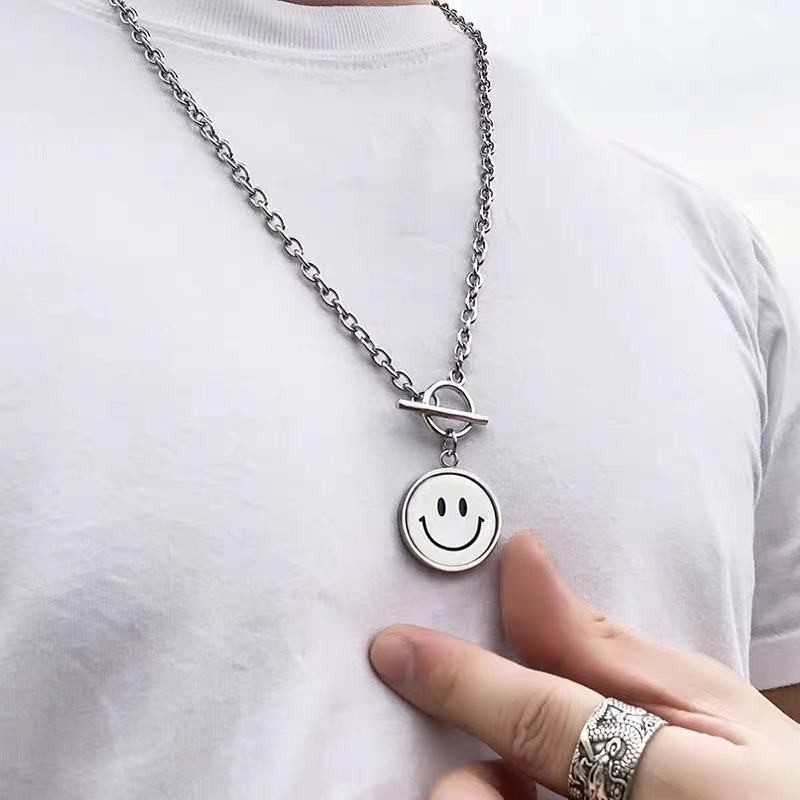 Kalung Rantai Sweater Hias Emoticon Smiley Face Gaya Hip Hop