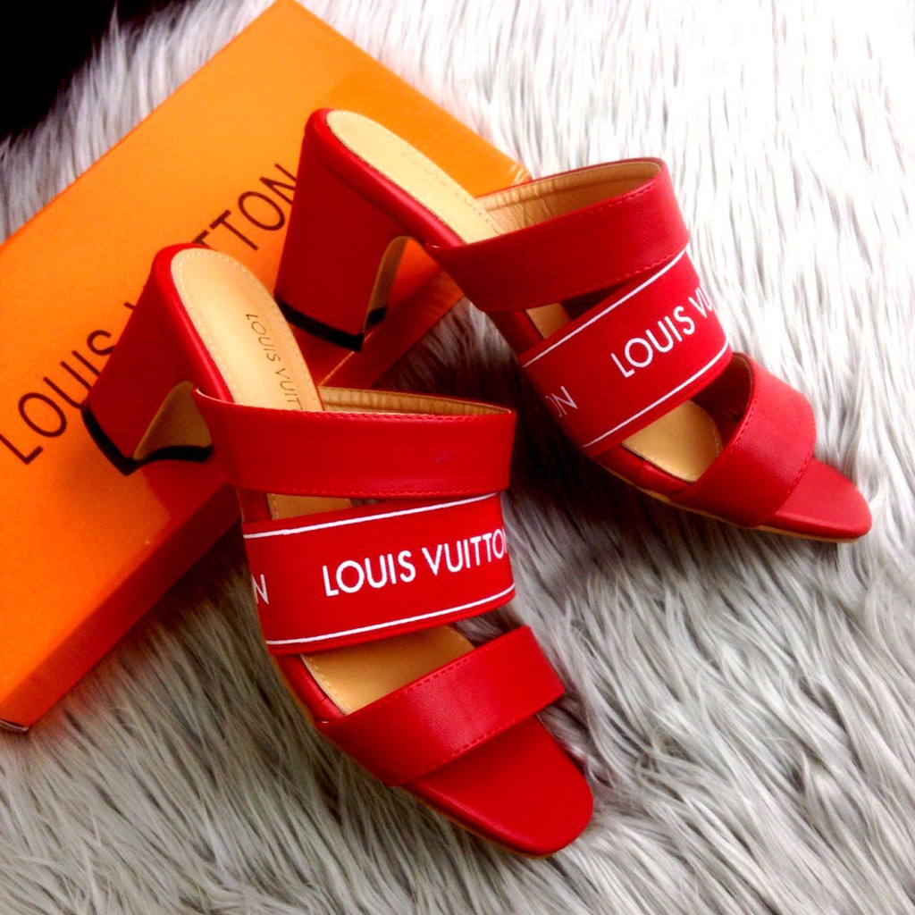 SEPATU BRANDED/SEPATU PREMIUM/SEPATU BATAM/SEPATU IMPORT/HEELS/UNCOVERS 889-10/PLATINUM/SLOU10B