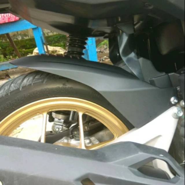 Hugger / Spakbor kolong honda vario 150 125