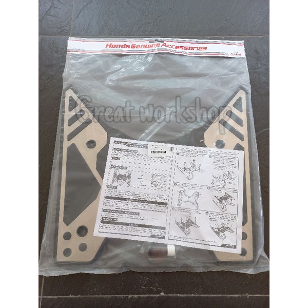 Karpet Alas Pijakan Kaki Vario 160 ORIGINAL  Panel Step Floor Honda