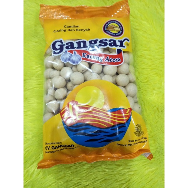 

kacang Atom Camilan garing dan renyah Produksi Gangsar berat bersih 225gram makanan ringan gurih