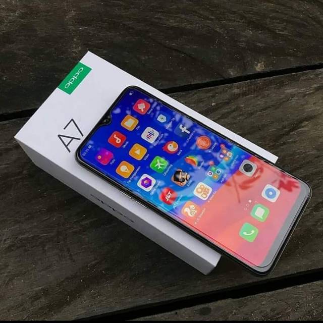 Oppo A7 ram 4gb/64gb gold