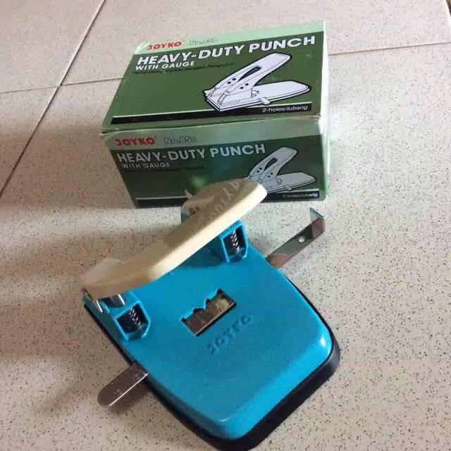 

Punch merk Joyko no. 85 / pembolong kertas