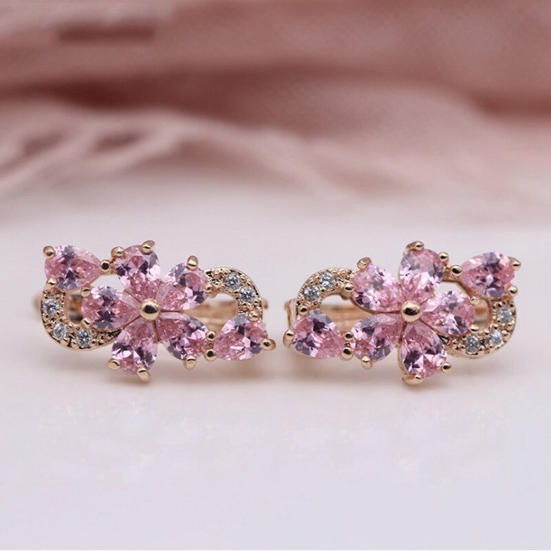 Anting Juntai Bentuk Kelopak Bunga Plum Warna Rose Gold Hias Zirkon Biru Untuk Wanita