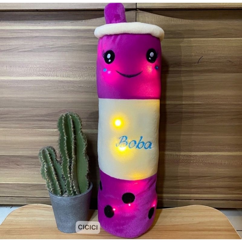 Guling Boneka Boba Milk Tea Lampu LED Nyala Kain Halus Tinggi 60cm