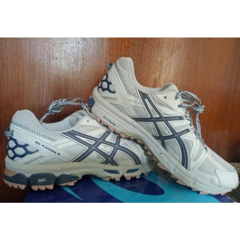 asics gel kahana