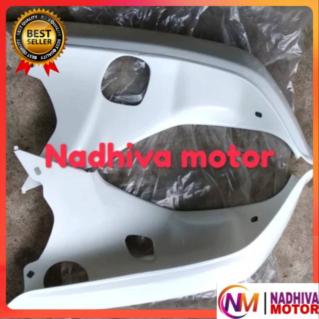 Cover sayap depan honda astrea grand putih