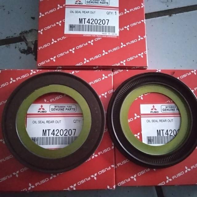 Oil seal Roda belakang luar ps100