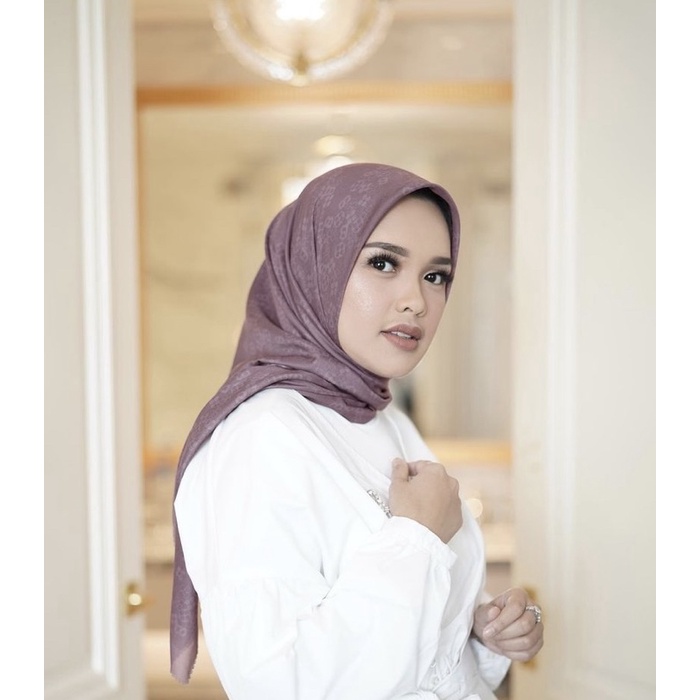 preloved buttonscarves monogram scramble mauve