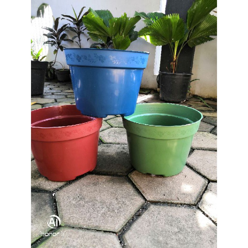 Pot Bunga Pot Tanaman Plastik  25CM