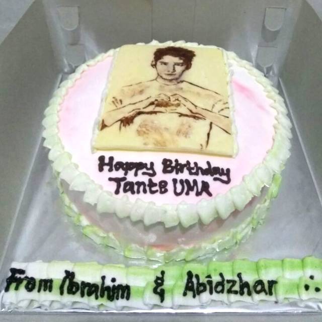 

KUE ULANG TAHUN / KUE FOTO