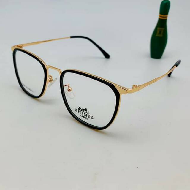 Frame Kacamata Minus Fashion Pria Wanita- Model Klasik- Gagang Besi Bingkai Plastik- Ada Nosepad