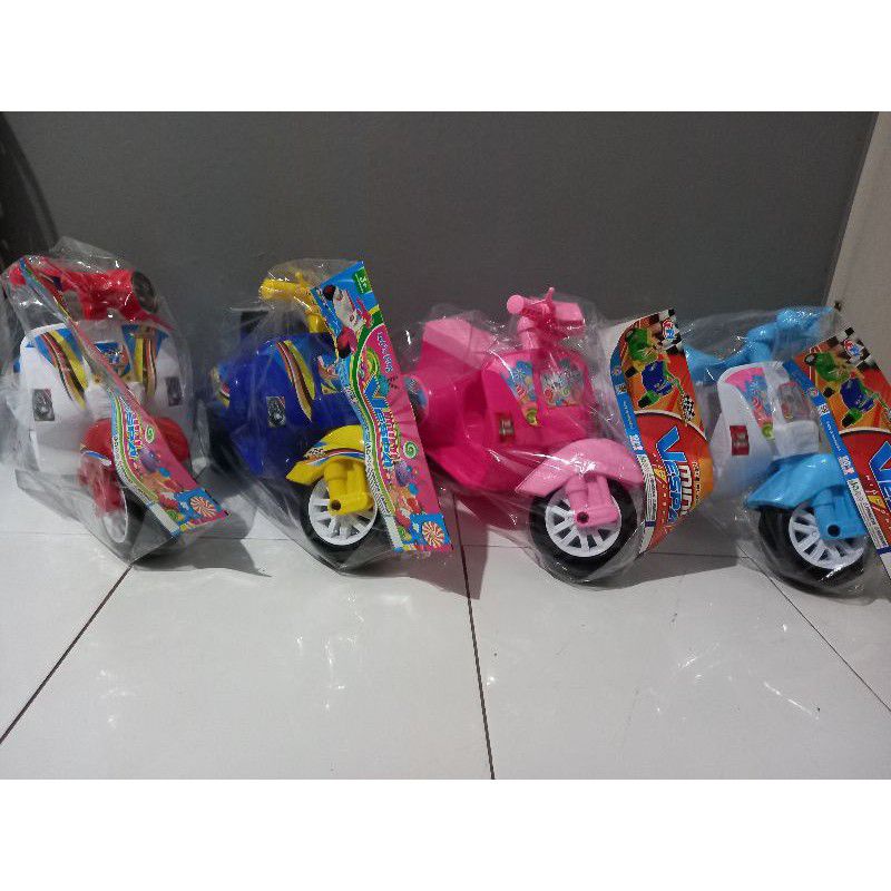 MAINAN ANAK VESPA CLASIC MINI MURAH FREE HELM / SHP MB 691 VESPA ANAK CLASSIC MURAH dan ada MUSIC