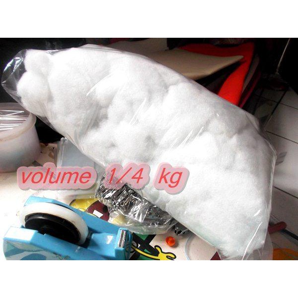 Dakron [1/4 kg] silikon bahan isian boneka/ dekor awan PUTIH