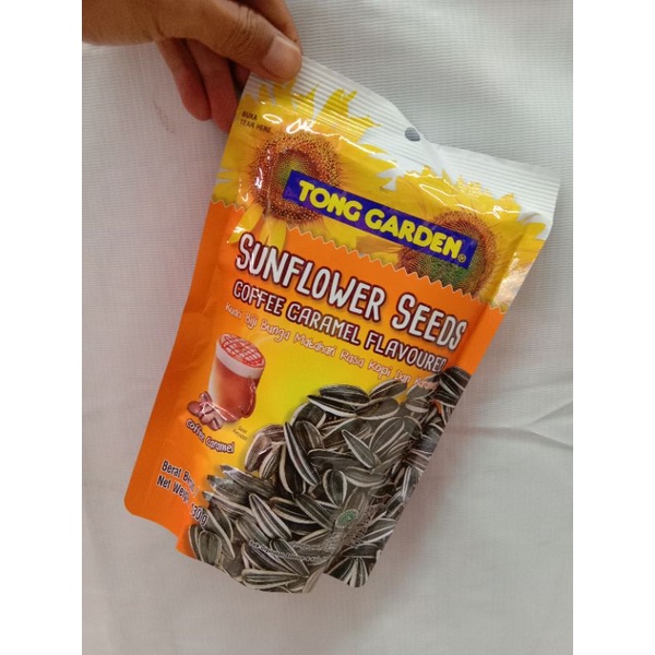 

Kuaci TONG GARDEN Sunflower seeds salted dan caramel 120g