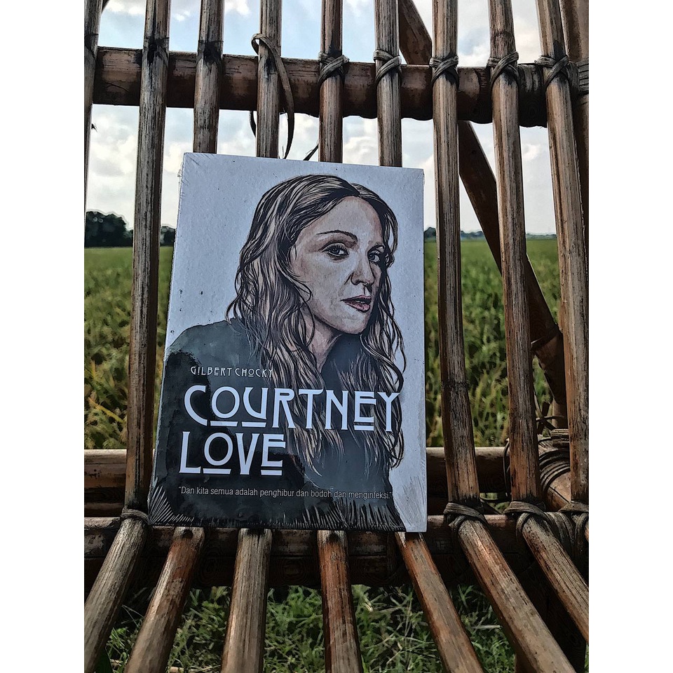 BUKU ORIGINAL 100%| COURTNEY LOVE|