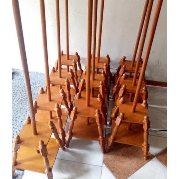 

Tiang Bendera dari kayu Lubang 1