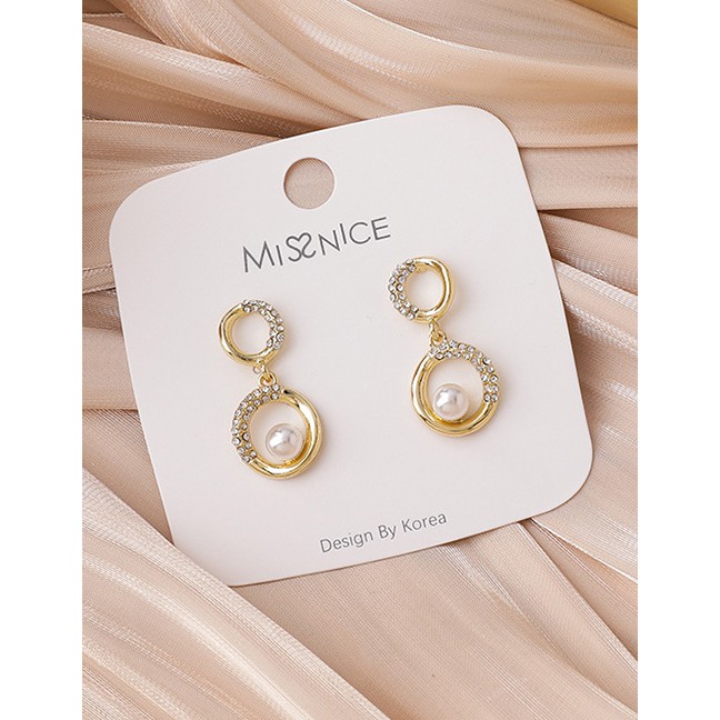 LRC Anting Tusuk Fashion Gold Color Circle Diamond Pearl P71867