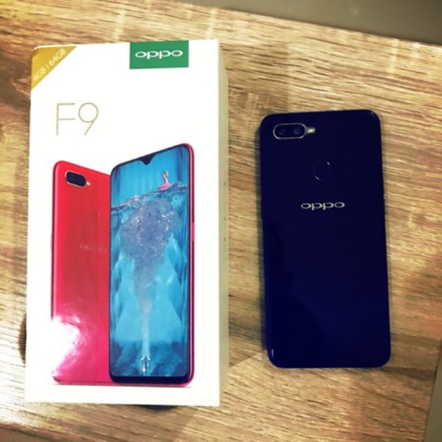oppo F9 bekas.. kondisi 99% muluss sekali...(4/64GB)lengkap semua..warna biru