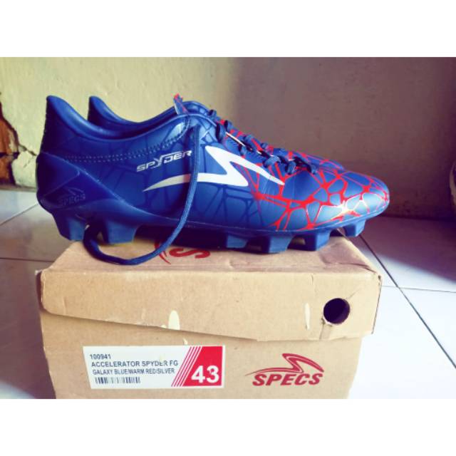 Sepatu bola second. Specs accelerator spyder fg size 43
