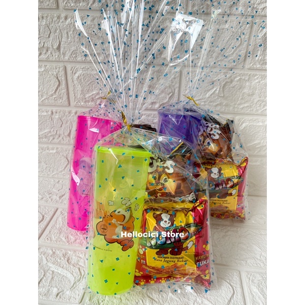 

PARCEL BINGKISAN SNACK + BOTOL CALISTA KAMI KEMASAN ULTAH