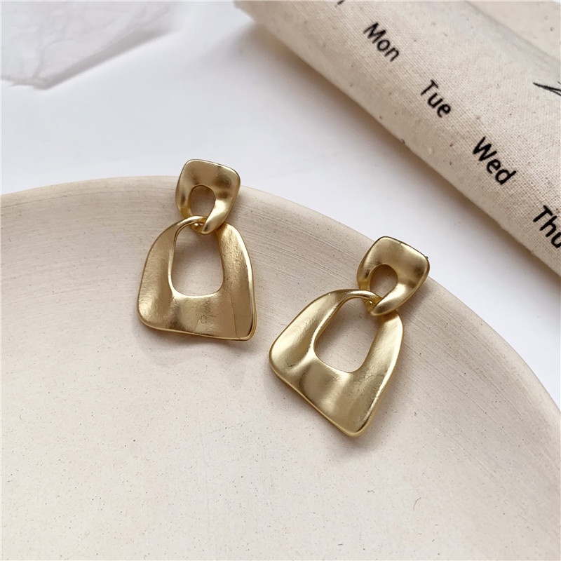 Anting Tusuk silver S925 Warna gold matte Untuk Wanita