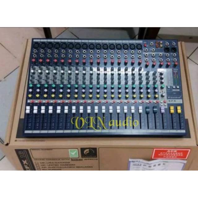 Mixer SOUNDCRAFT EFX 16 / EFX16