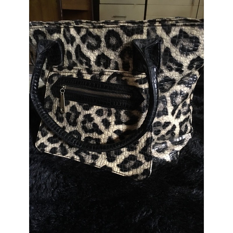 [preloved] tas motif macan seojun truebeauty