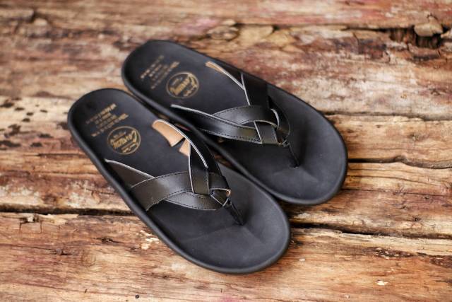 SANDAL KULIT PRIA CEVANY CHINELO BLACK BROWN TAN KULIT SAPI ASLI ORIGINAL HANDMADE