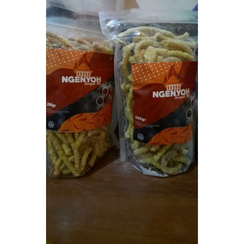 

krupuk mie ngenyoh ukuran 200 gram