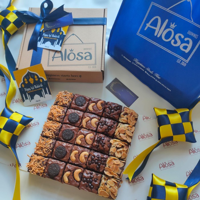 

HAMPERS LEBARAN / Family Brownies Panggang by Alosa (20 x 20 Cm) - Family Brownies