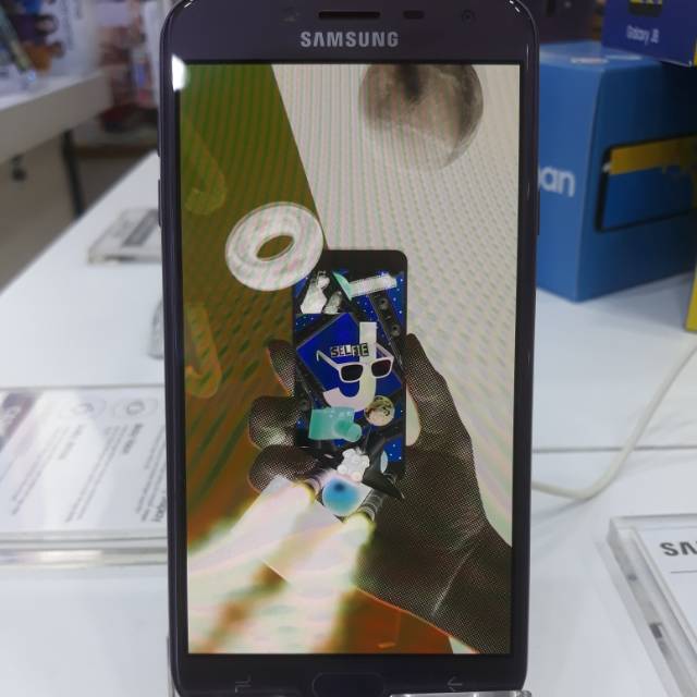 SAMSUNG Galaxy J4